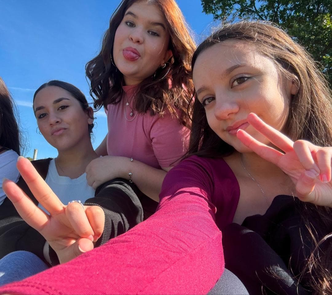 Foto das três integrantes do projeto